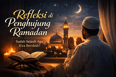 Refleksi di penghujung Ramadan dengan ilustrasi seseorang berdoa di depan masjid saat malam hari